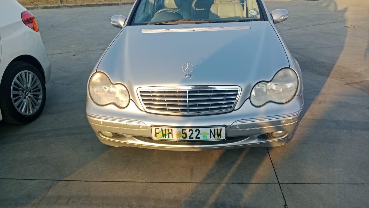 🚗 2003 Mercedes-Benz C-Class C240 Elegance A/T
