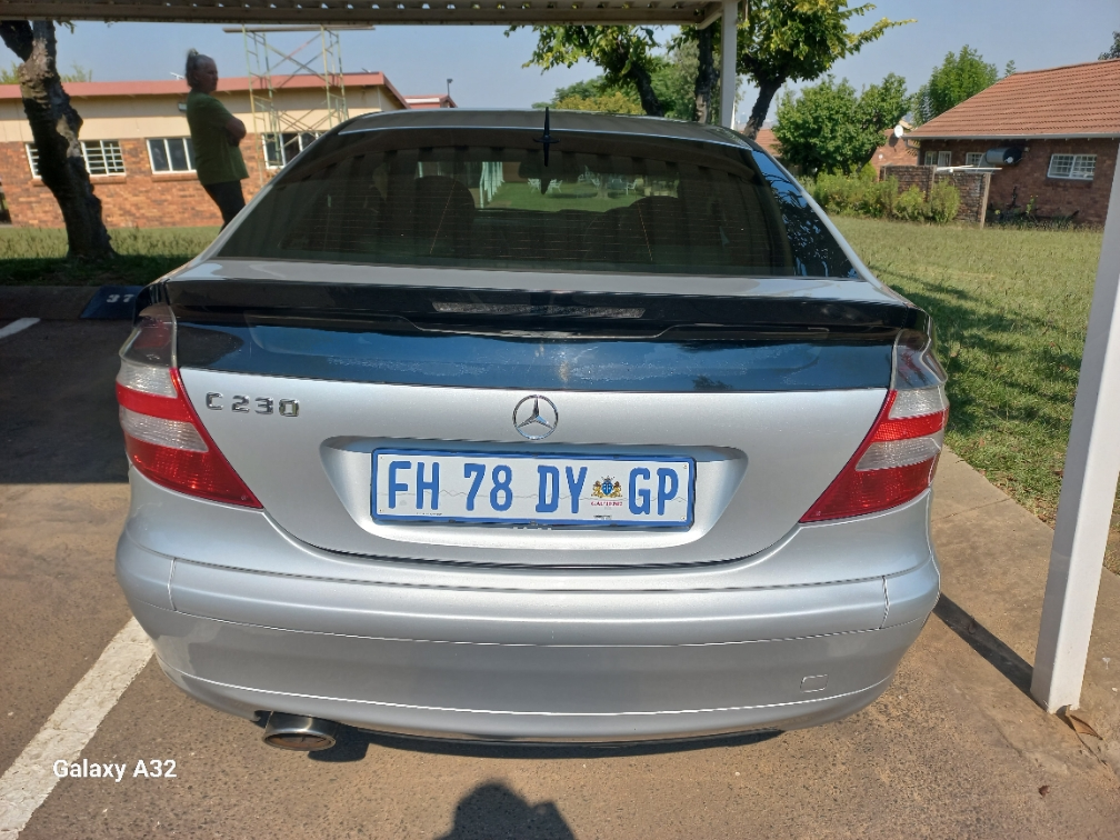 🚗 2006 MERCEDES-BENZ C-CLASS C230 V6 COUPE A/T
