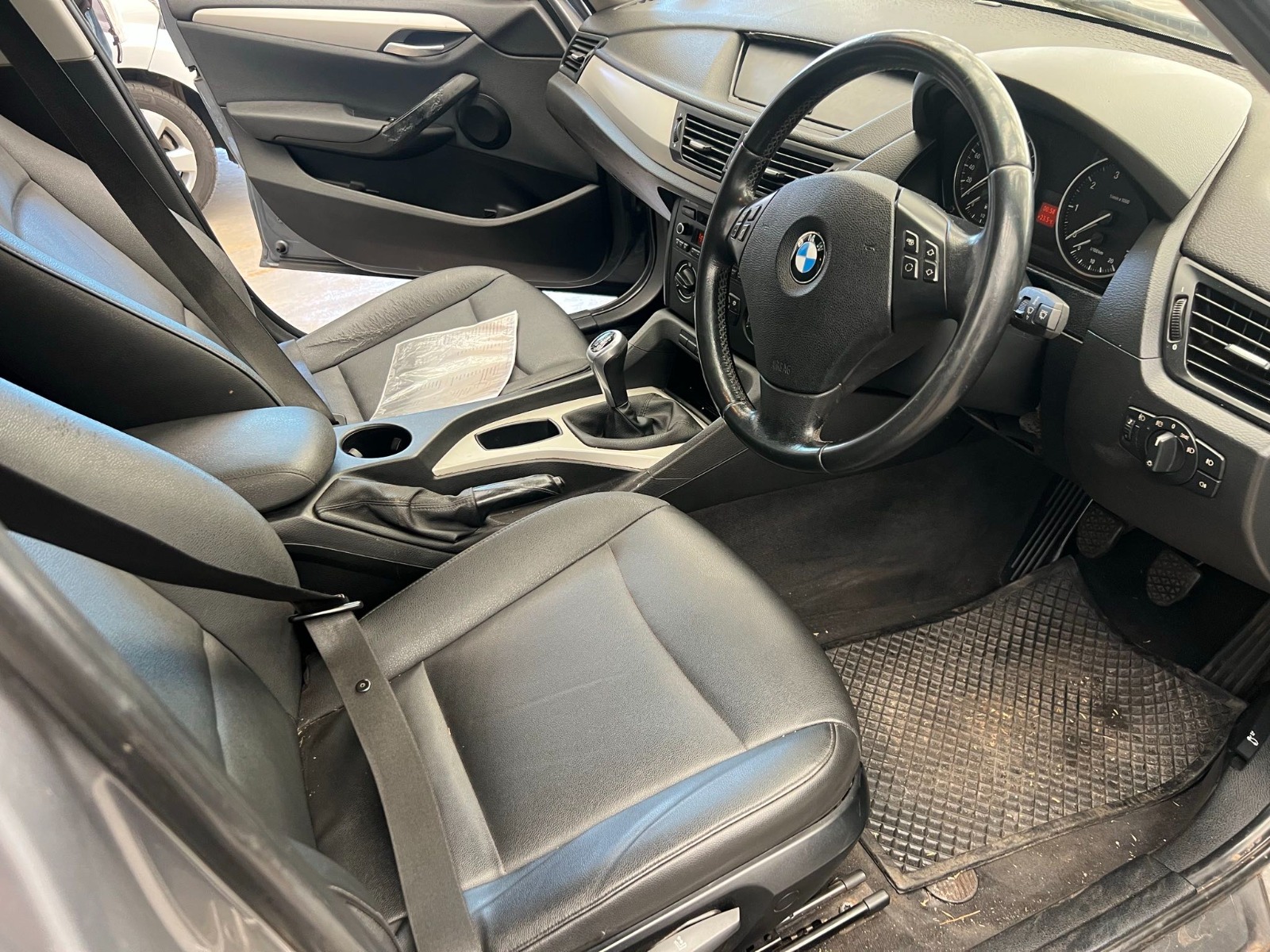 🚗 2011 BMW X1 sDrive20i A/T